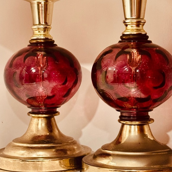 VTG Fenton Cranberry Glass Coin Dot Thumbprint Antique Brass Base Candleholders